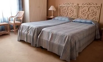 מלון Mediterraneo מונטה קטיני טרמה
